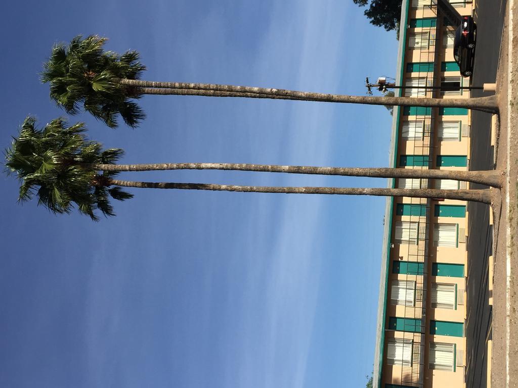 Amazon Motel Tucson Esterno foto