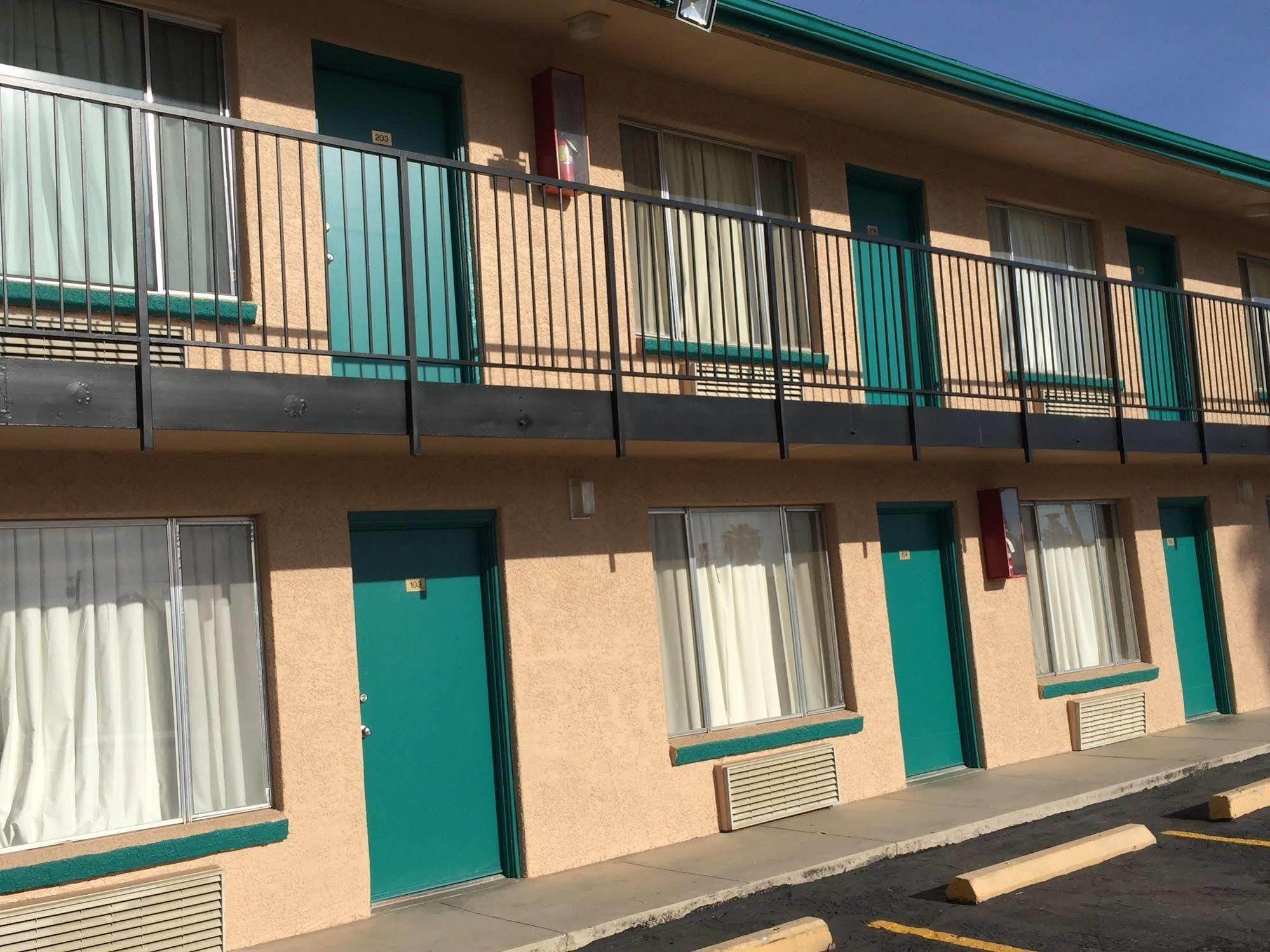 Amazon Motel Tucson Esterno foto